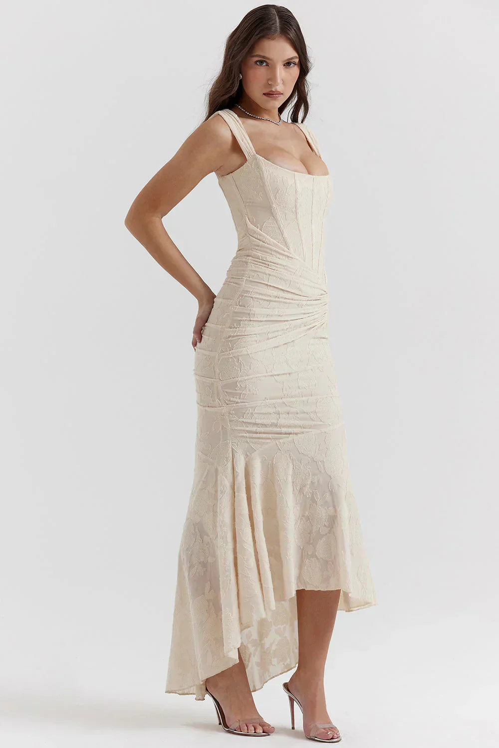 Elegantes handgefertigtes Kleid