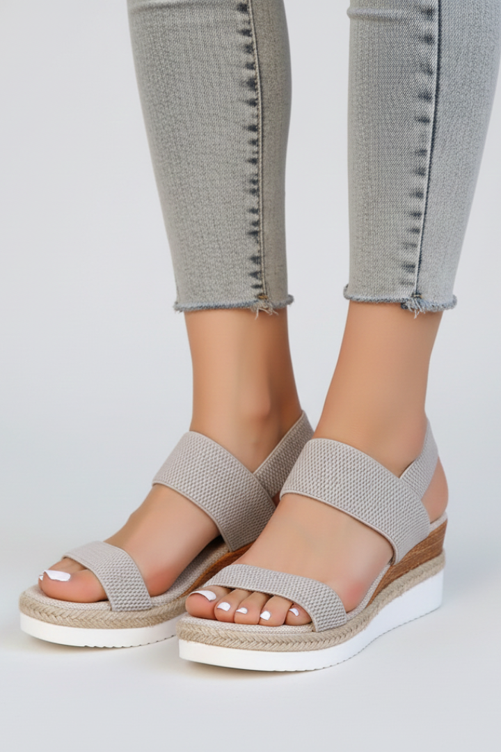 Isabella | Damen Sandalen mit erhöhter Sohle und Stretch-Passform