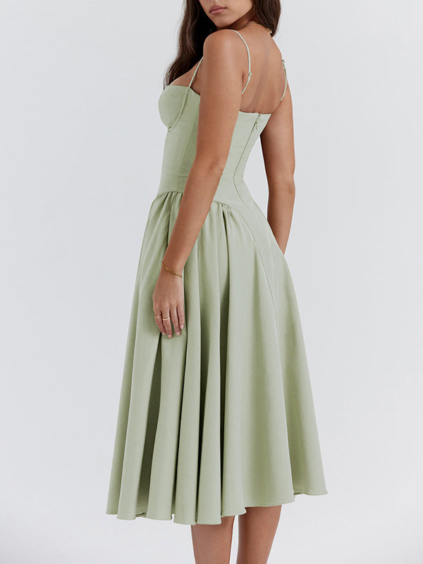 Feralis | Elegantes Korsettkleid mit Fließendem Rock 13