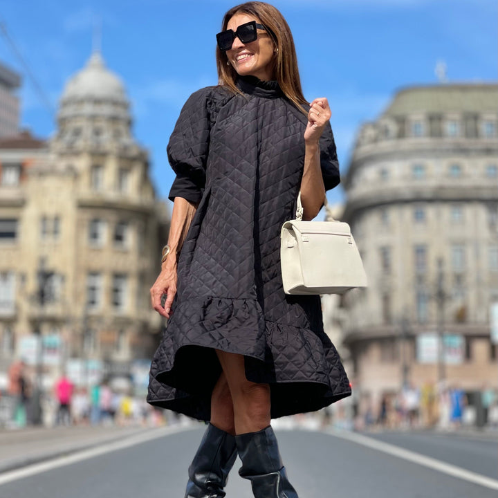 Gestepptes Kleid für Damen in Schwarz