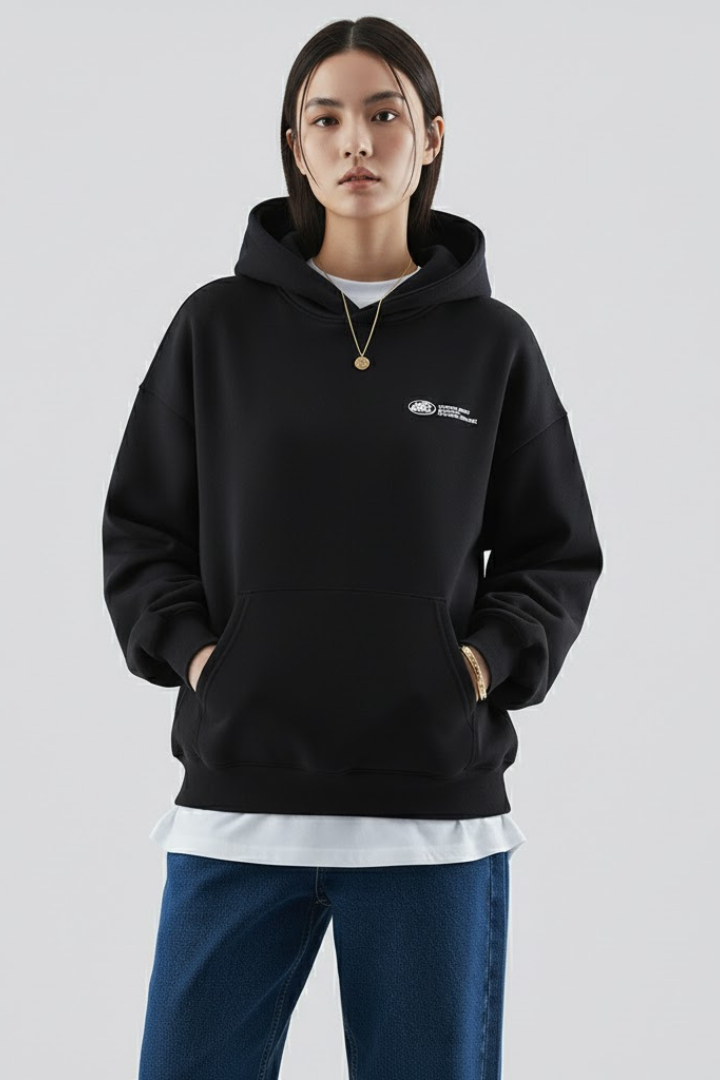 Emilia | Damen Hoodie mit Frontdruck und Pullover-Design