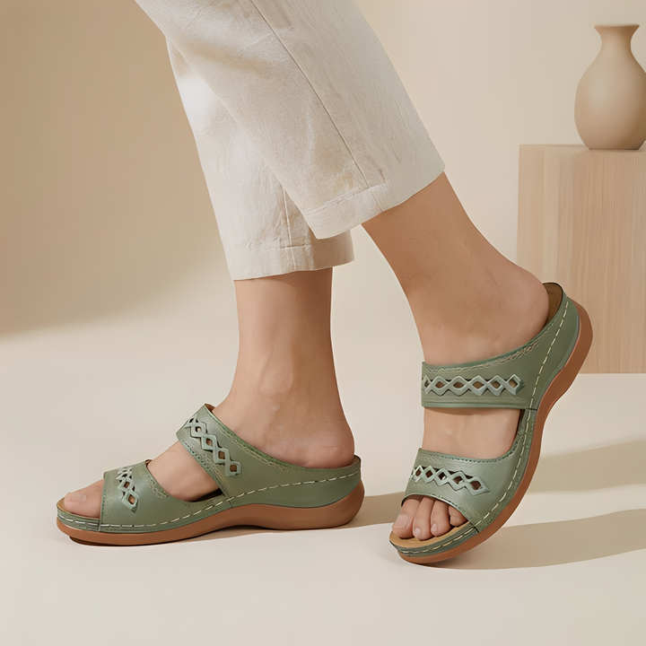 Aryan - Bequeme Sommerschuhe für Damen mit Riemen