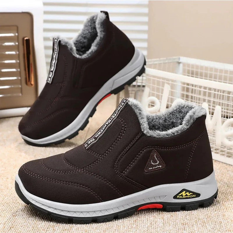 GripTrail – Damen Sneaker mit rutschfester Fleece-Sohle