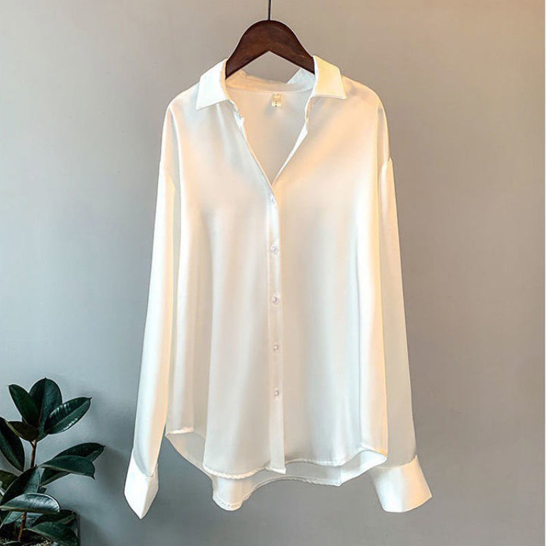 Hedina | Elegante, Lockere Damen Seidenbluse mit Verspielten Rüschen 0