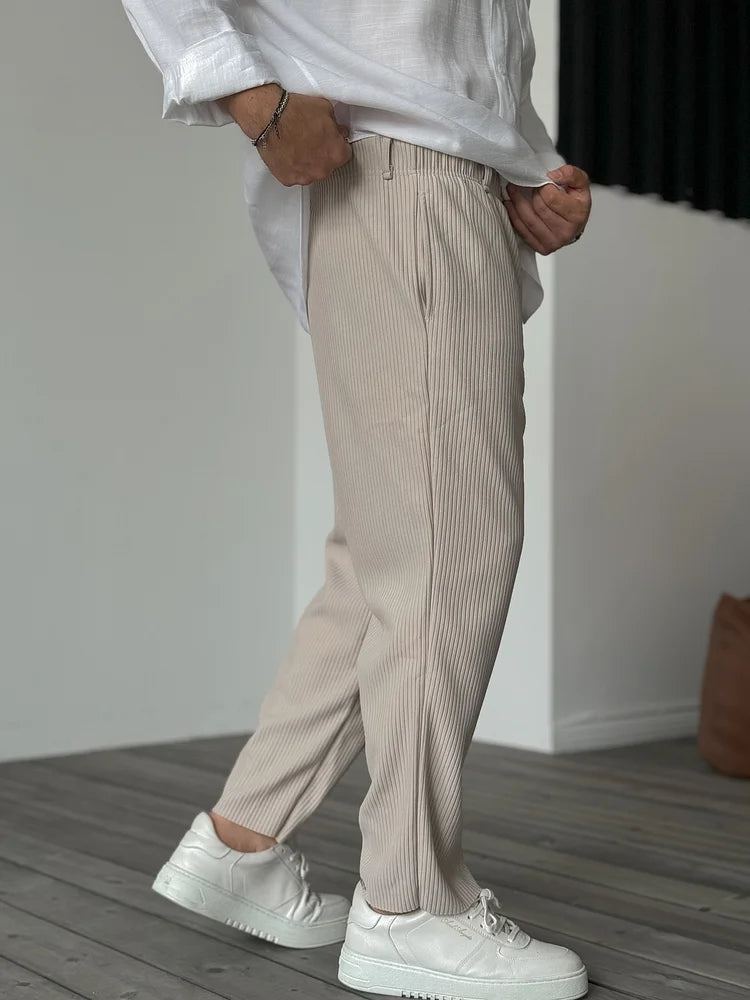 Herrenhose | Elastischer Bund & Plissee-Komfort