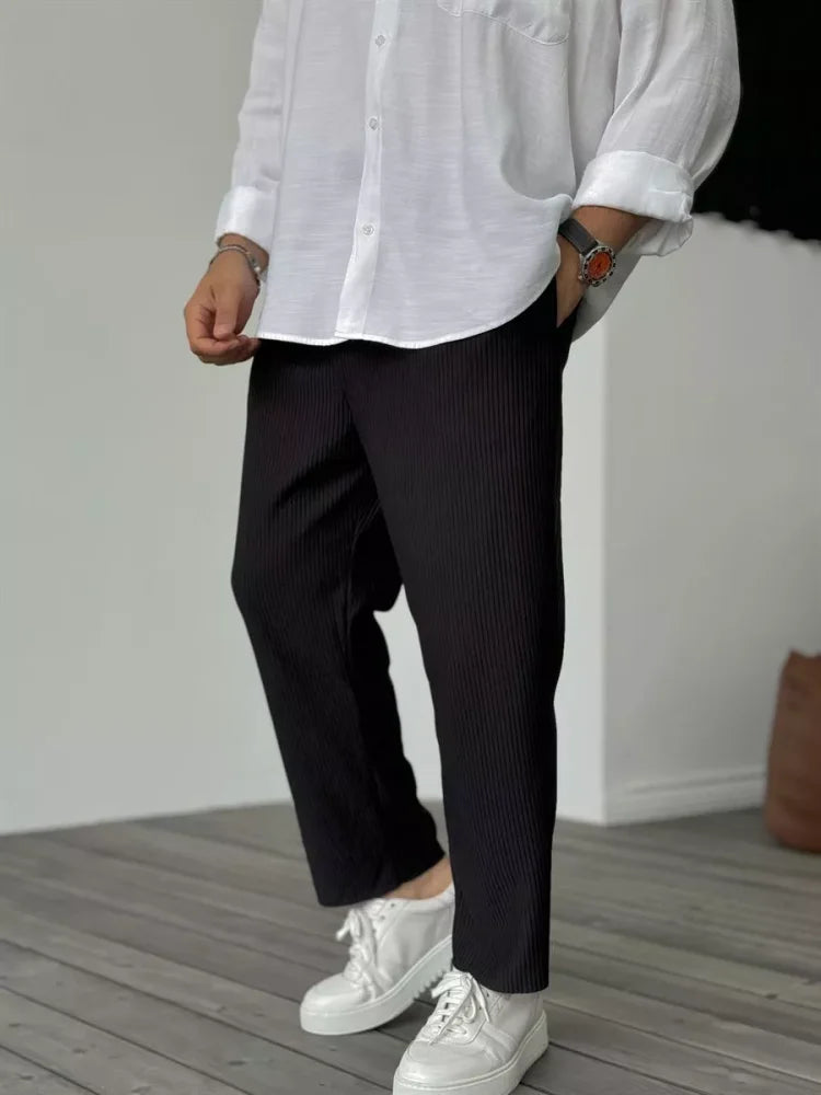 Herrenhose | Elastischer Bund & Plissee-Komfort