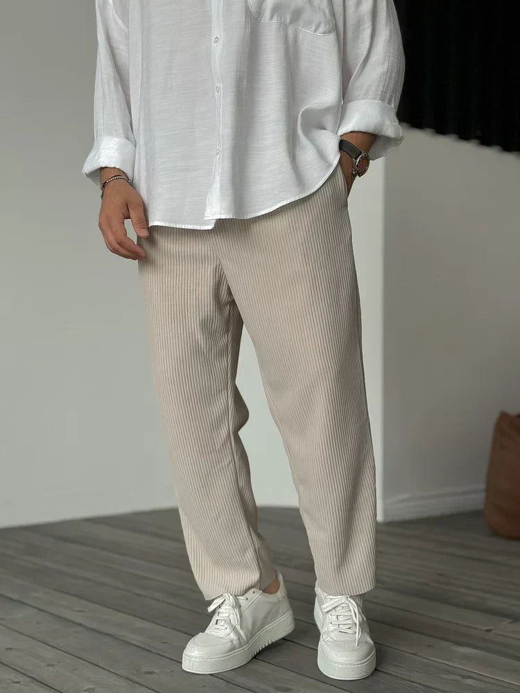 Herrenhose | Elastischer Bund & Plissee-Komfort