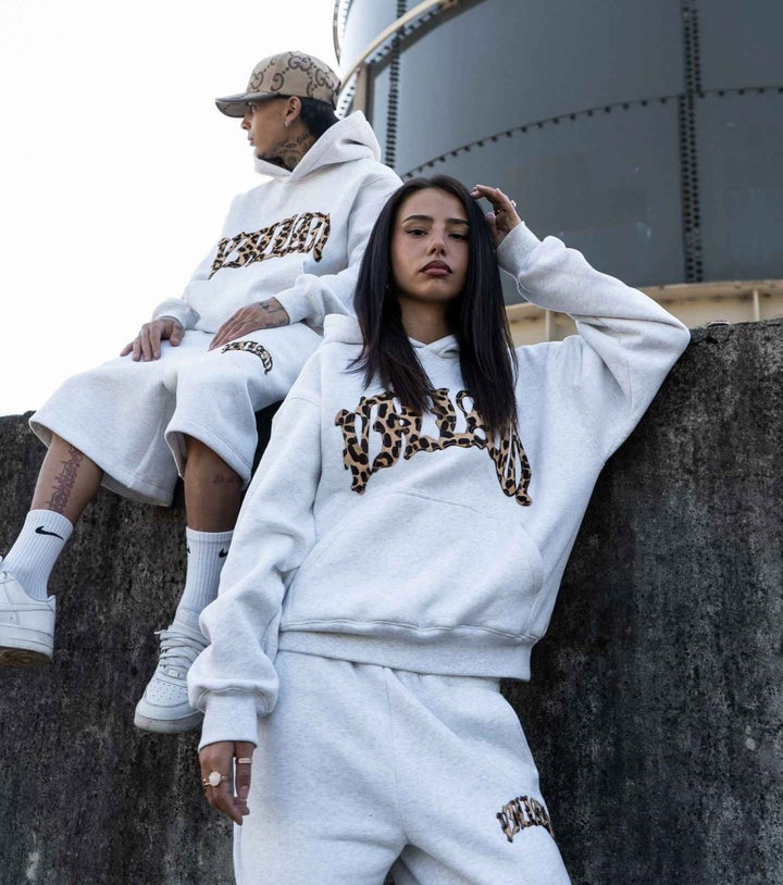 Hoodie Damen | Leoparden-Frontapplikation & Kängurutasche