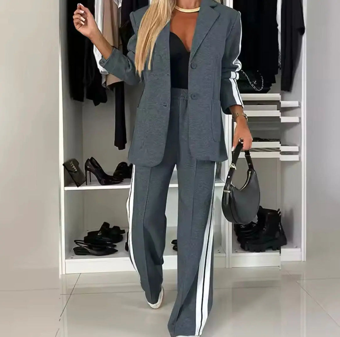 Hosenanzug Damen | Blazer Damen | Seitenstreifen & langer Schnitt für streckende Linie