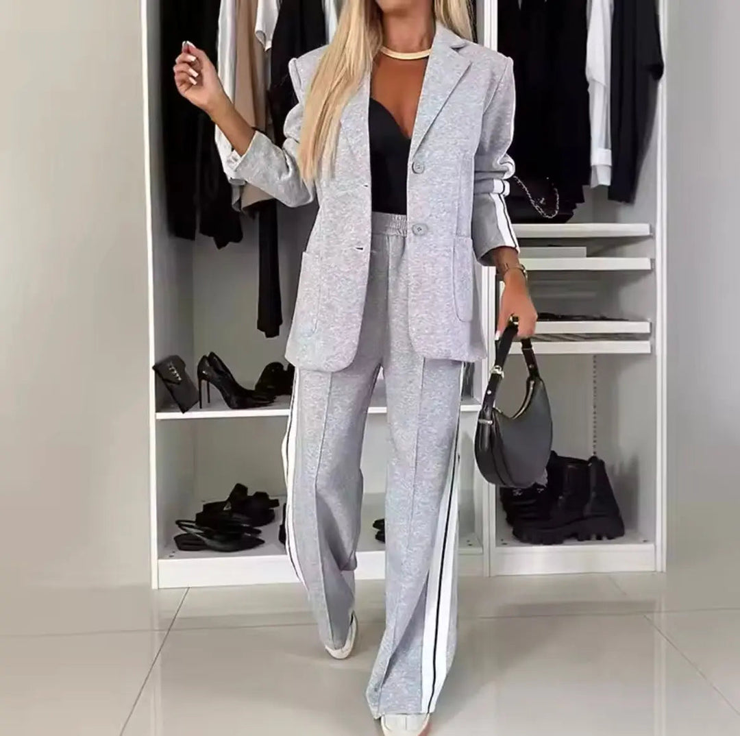 Hosenanzug Damen | Blazer Damen | Seitenstreifen & langer Schnitt für streckende Linie