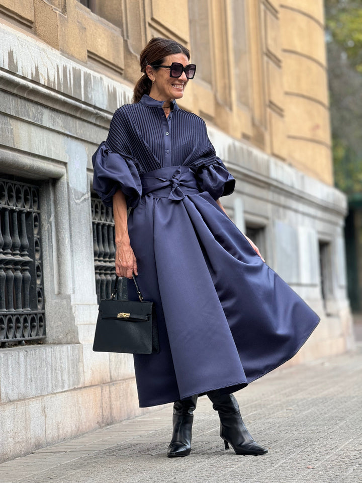 Damenkleid aus Satin in Marineblau