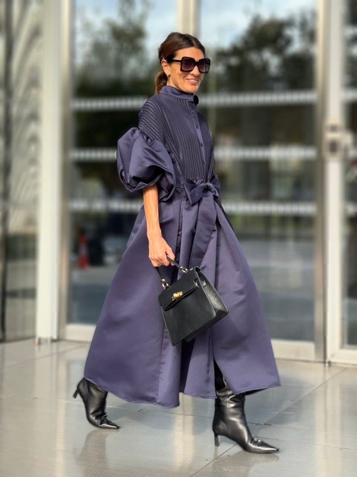 Damenkleid aus Satin in Marineblau
