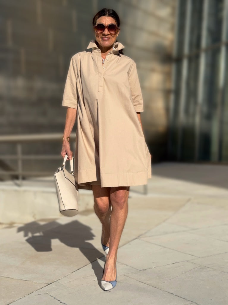 Damenkleid aus ägyptischer Baumwolle in Beige