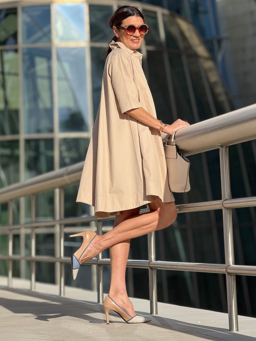 Damenkleid aus ägyptischer Baumwolle in Beige