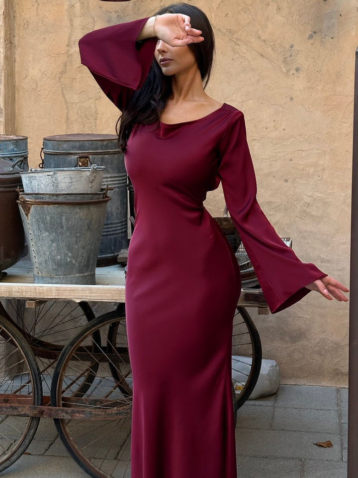 Langärmliges Maxikleid – Eleganz für jeden Anlass