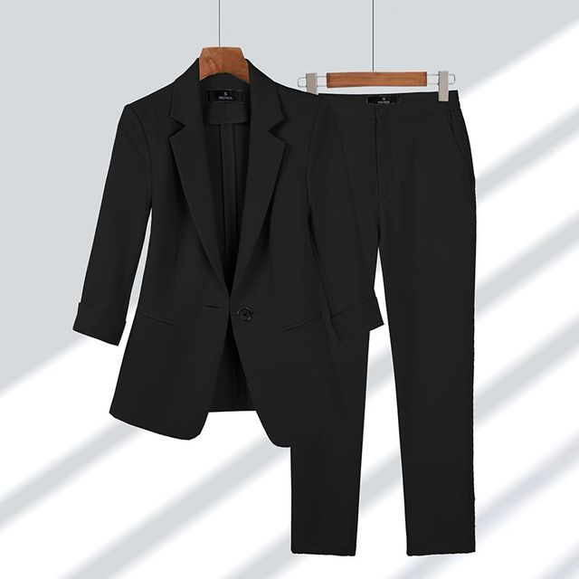 Laura | Bequemes und zeitloses Blazer-Set 1