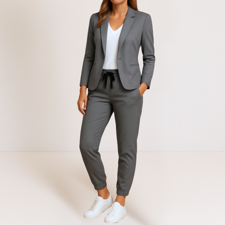 Katja | Eleganter Damenanzug für Stilbewusste
