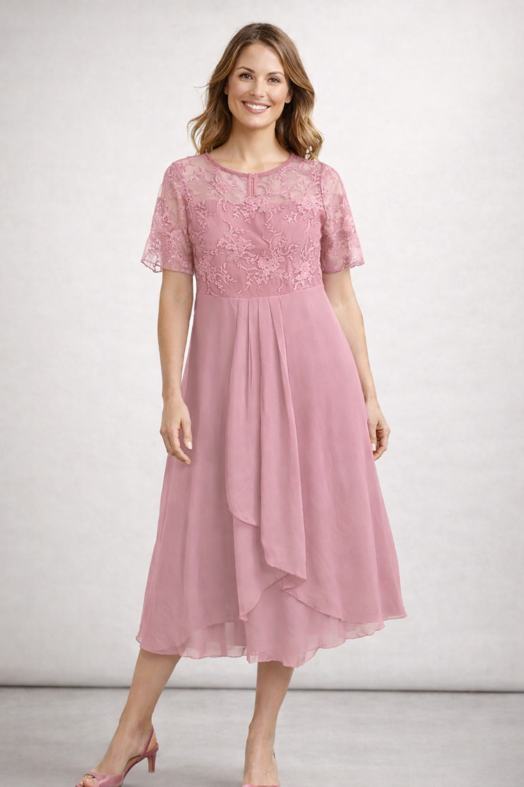 Livia | Elegantes Midikleid mit Spitzenoberteil und Chiffonärmeln 0