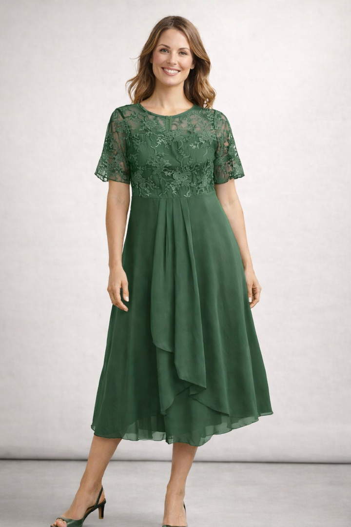 Livia | Elegantes Midikleid mit Spitzenoberteil und Chiffonärmeln 4