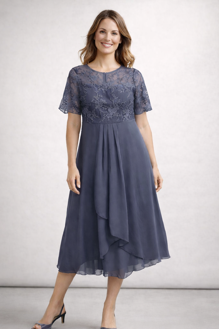 Livia | Elegantes Midikleid mit Spitzenoberteil und Chiffonärmeln 6