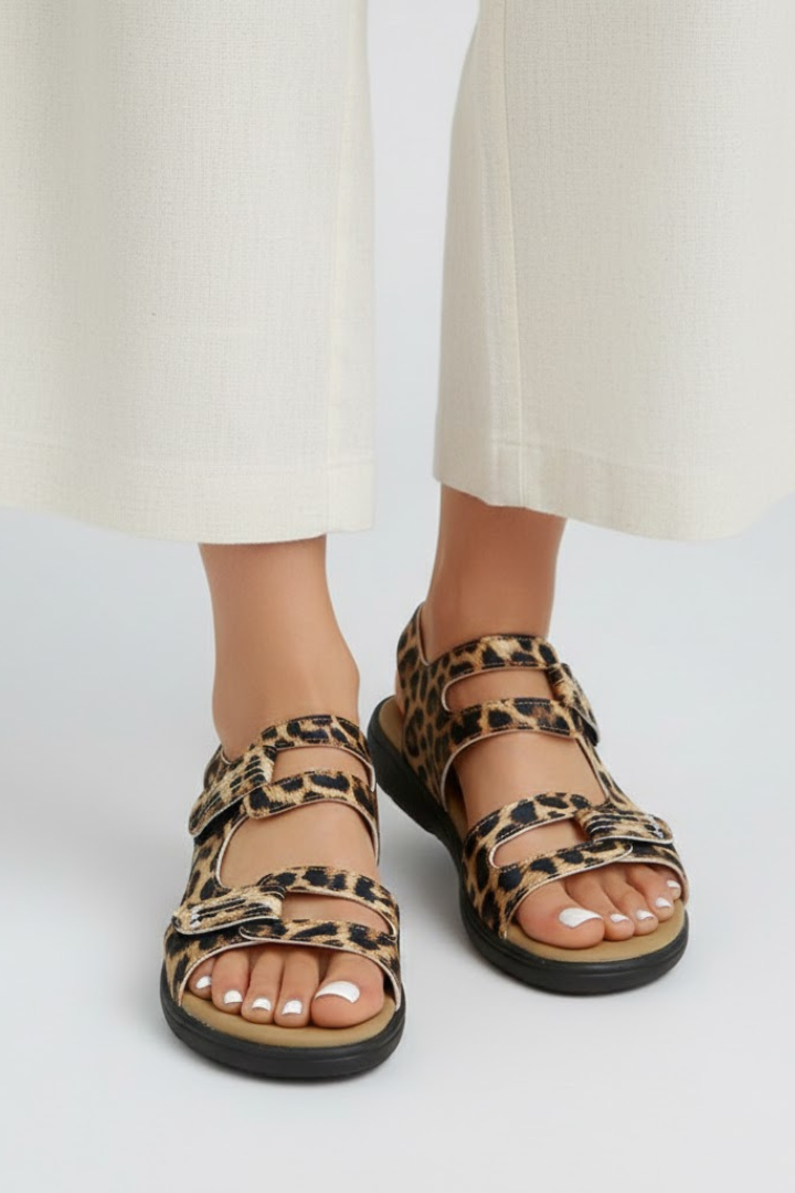 Andrea | Damen-Sandalen mit Absatz und mehreren Riemen im Zehenbereich