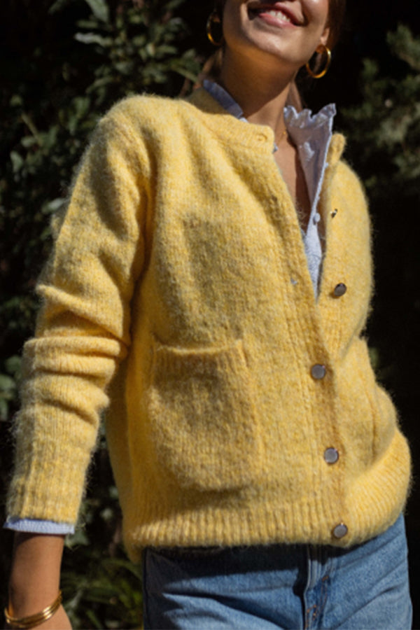 Lozenda - Einfache Strickjacke Mit Rundhalsausschnitt