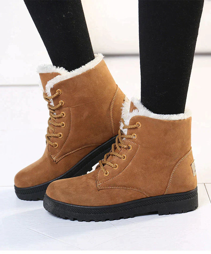 Lozenda - Elegante Pelz-Schneestiefel mit niedrigen Absätzen