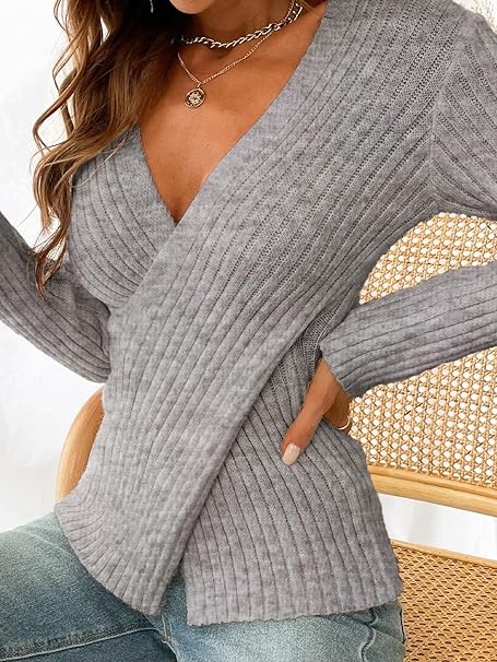 Lozenda - Gerippter Strickpullover mit Wickeloptik