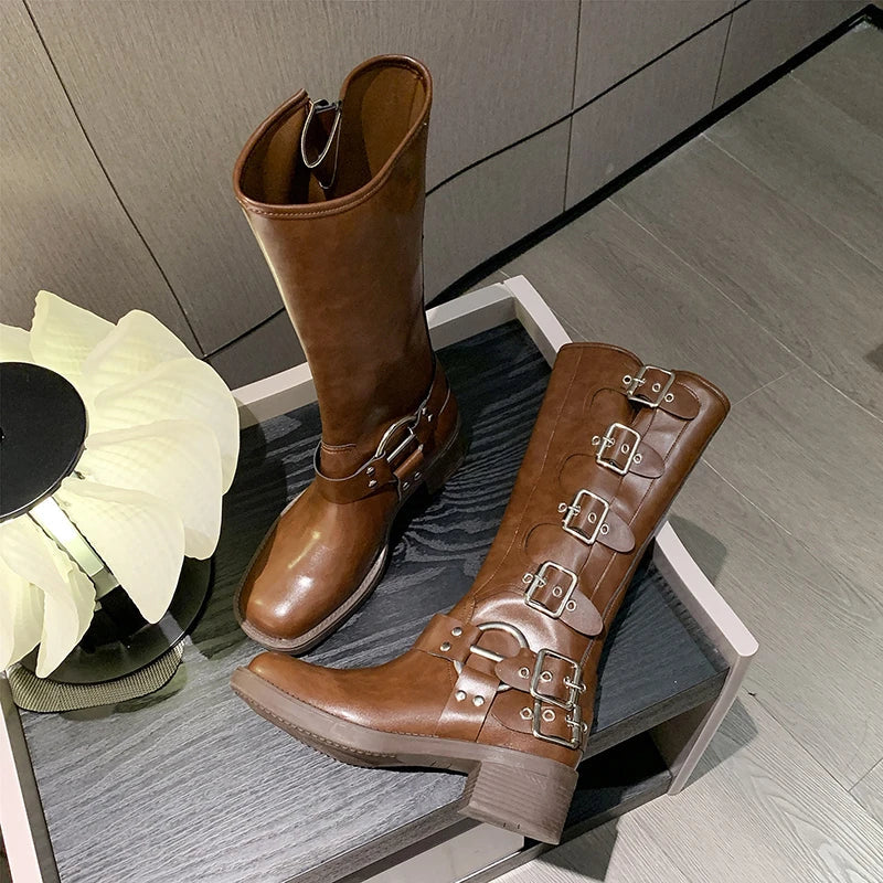 Lozenda - Vintage Stiefel mit Riemen für Frauen