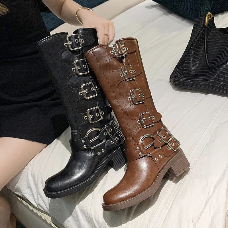 Lozenda - Vintage Stiefel mit Riemen für Frauen