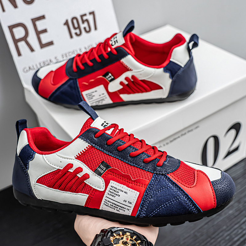 Sneaker mit Schnürung und Mesh