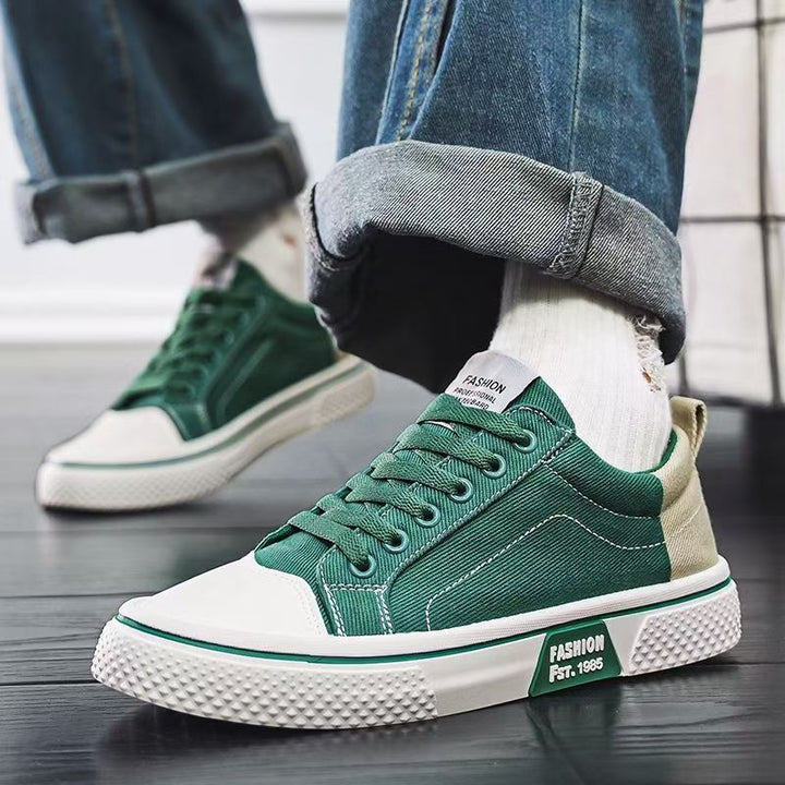 Canvas-Sneaker Low-Top mit Schnürung