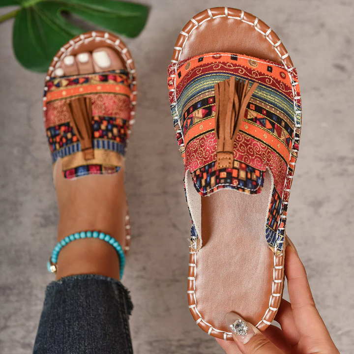 Mara | Bequeme, Atmungsaktive & Leichte Böhmische Sandalen mit Quasten 1