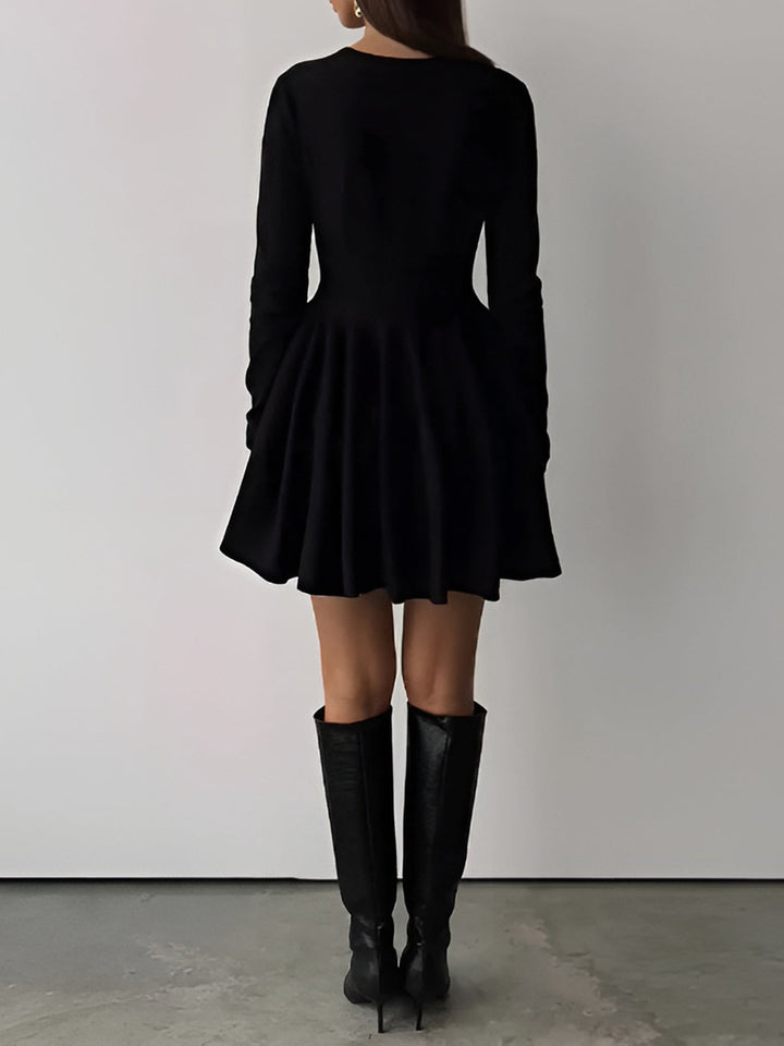 Minikleid Damen | Ausgestellte Passform & Taillenbetonter Look