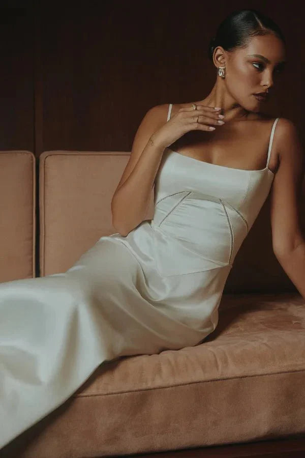 Satin-Maxikleid für Damen | Korsett-Rücken mit Schnürung