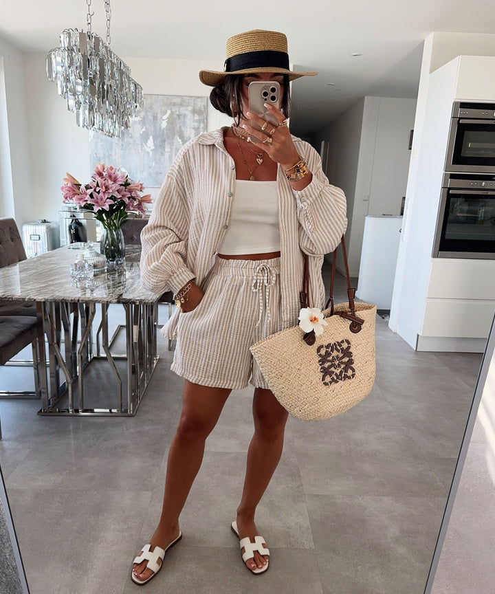 Musselin Shorts Laya Streifen Beige Ladypolitan ♡