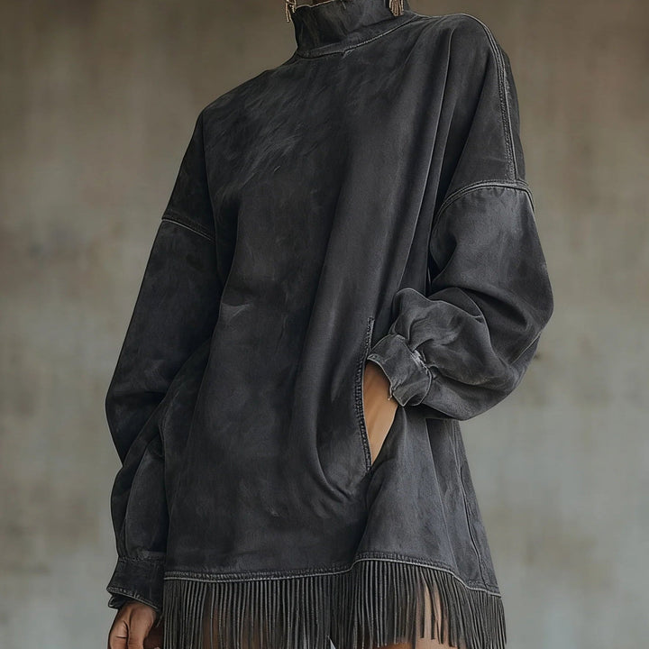 Damenkleid mit Rollkragen, aus Kunstwildleder mit Fransen