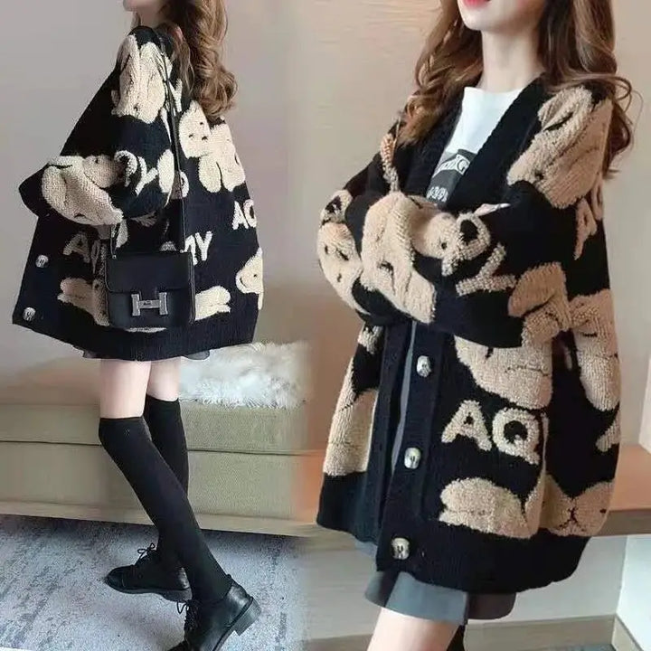 Orianna - Grob gestrickte Strickjacke mit verspielten Mustern
