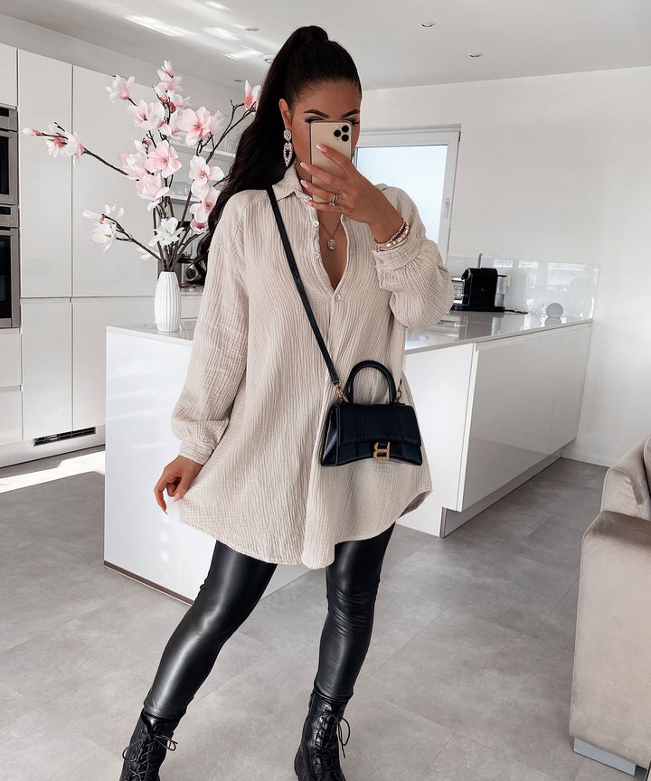 Oversize Musselin Bluse Freya Beige Lang  Ladypolitan - Fashion Onlineshop für Damen   