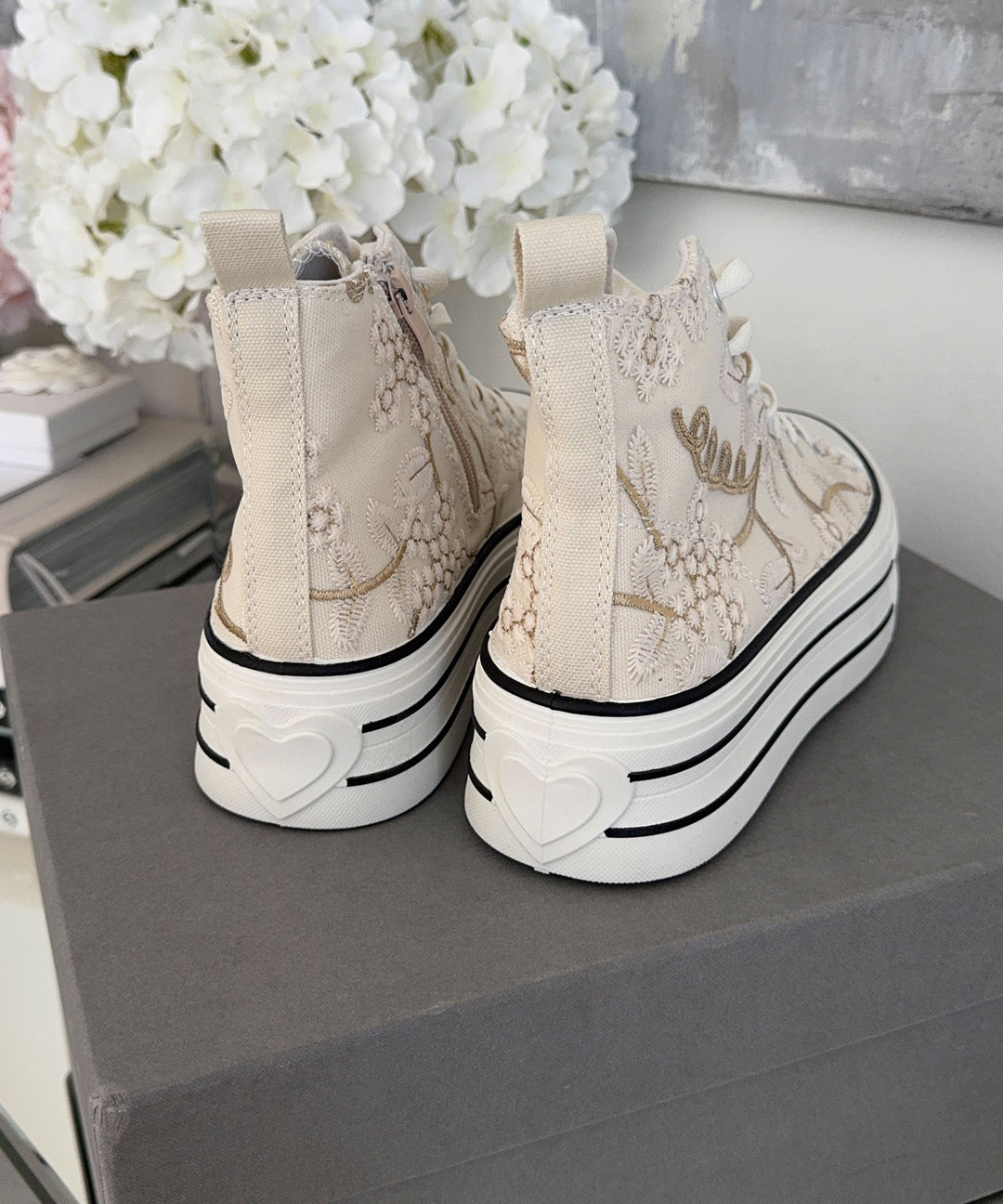 Plateau Sneaker Adi Beige