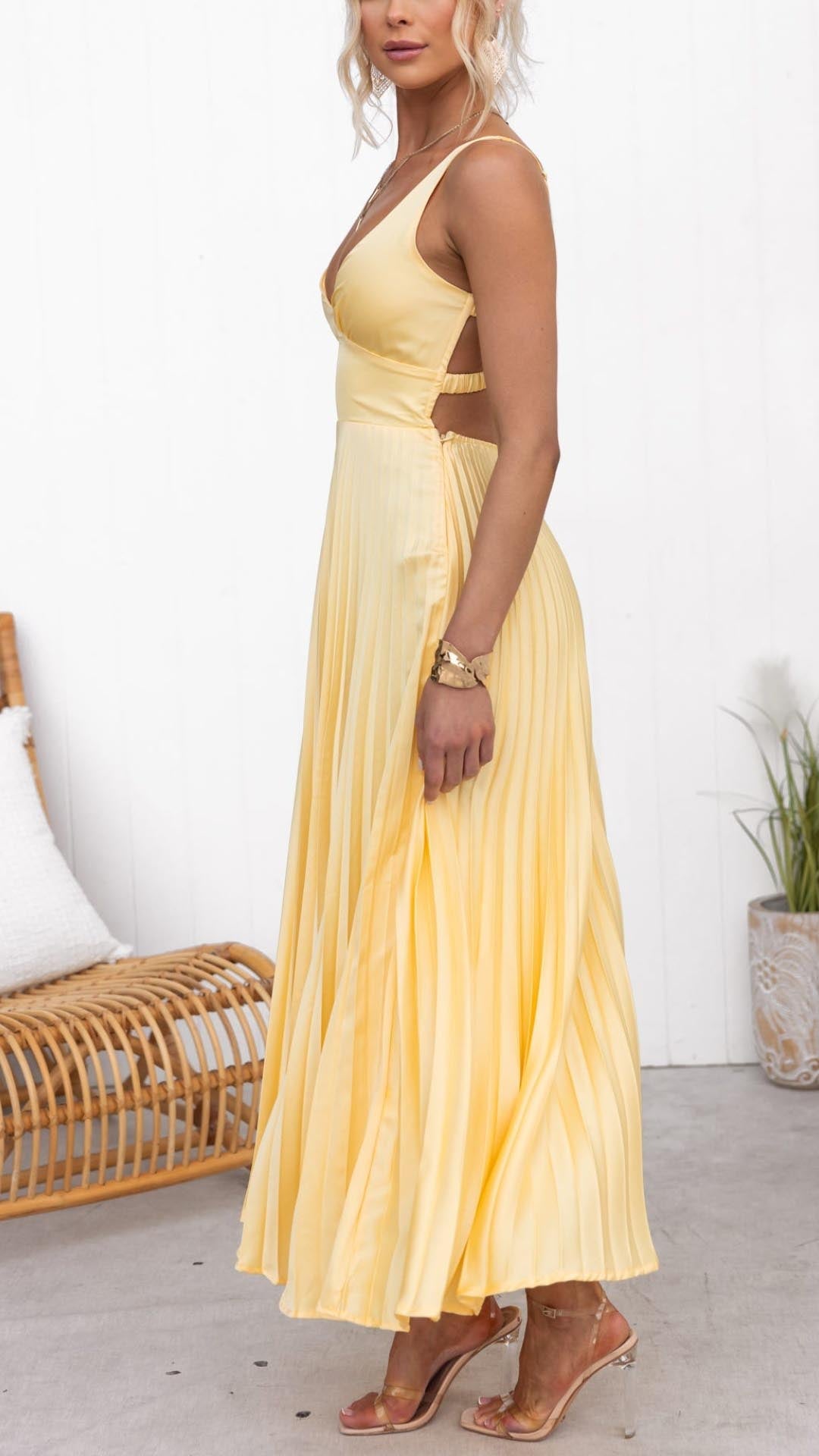 Plisseekleid Damen | V-Ausschnitt & Schwingender Faltenrock