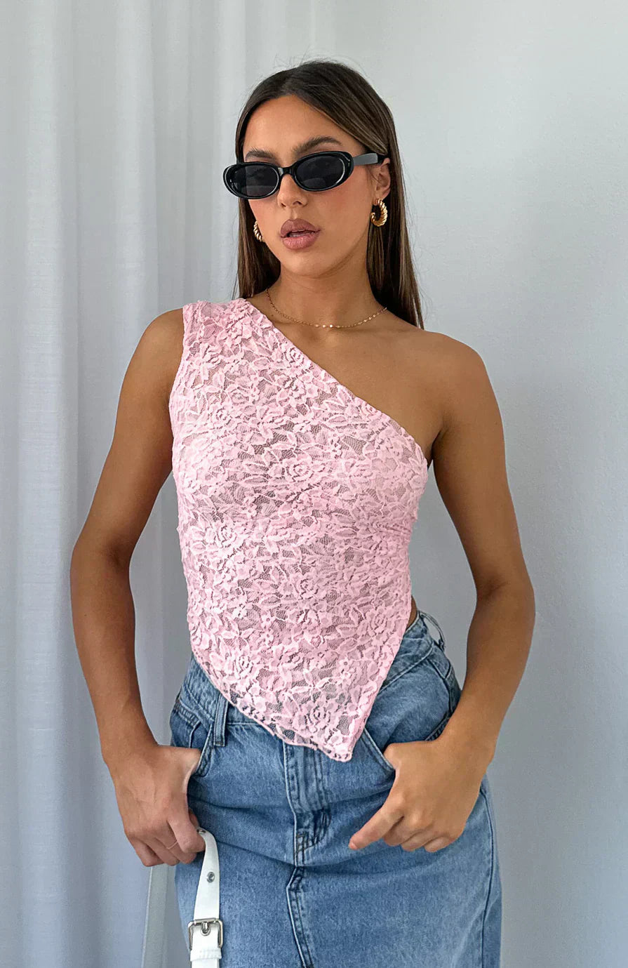 Luise - Top aus Spitze mit Rückendetails