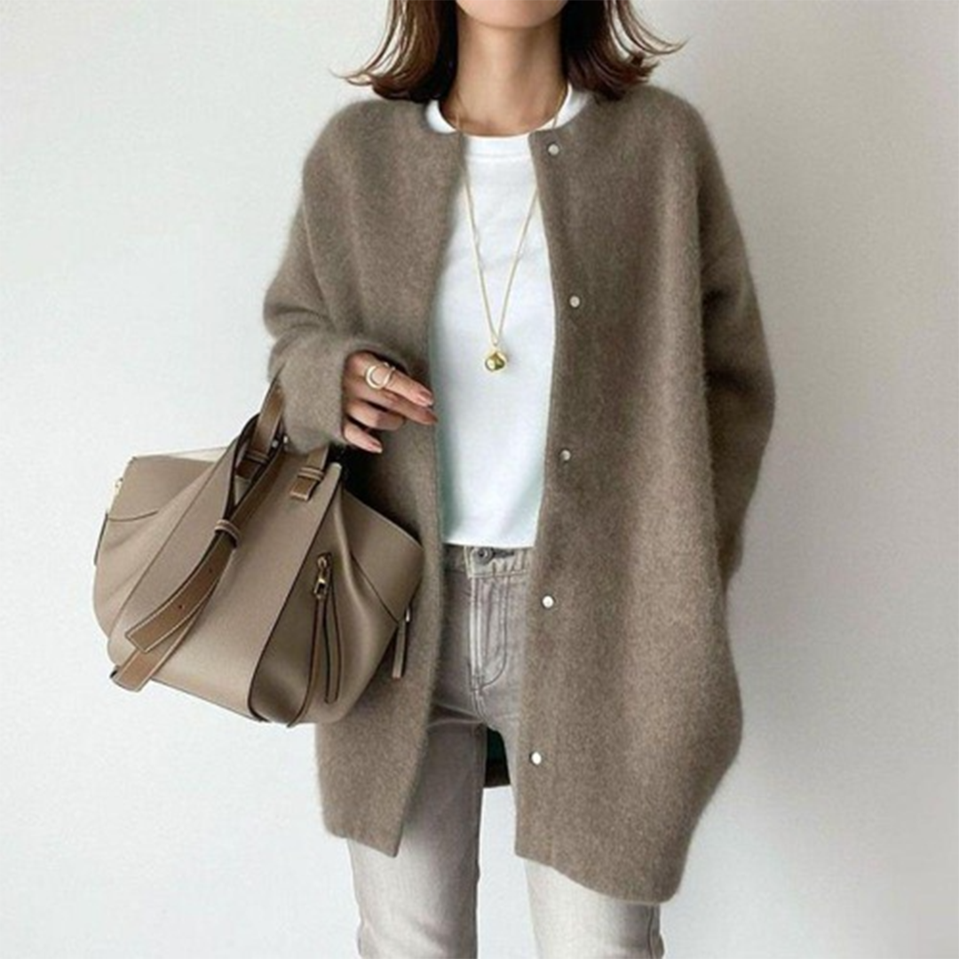 RAFFINIERTE STRICKJACKE
