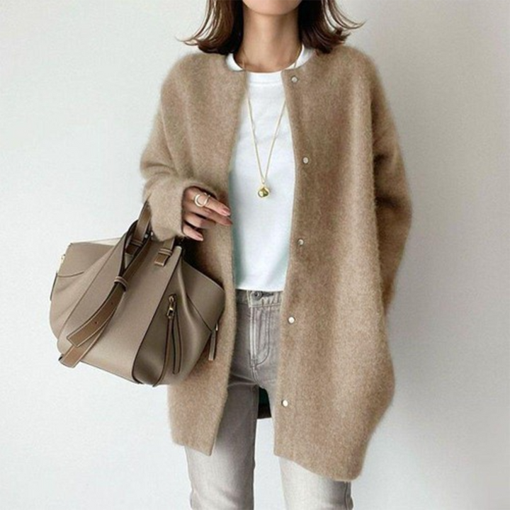 RAFFINIERTE STRICKJACKE