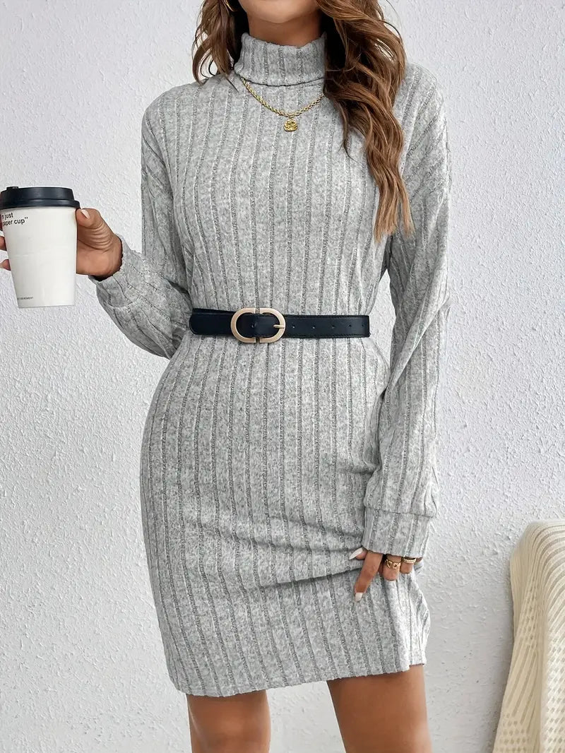 Rippstrickkleid mit Rundhalsausschnitt