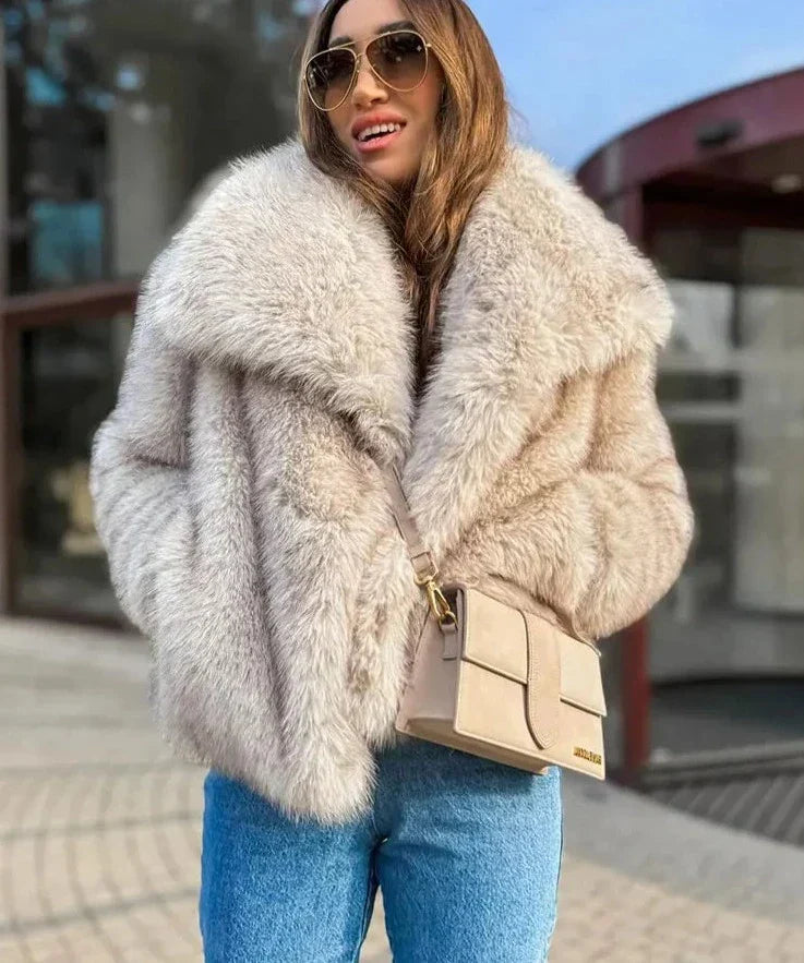 Rosie - Stylische Streetwear-Pelzjacke