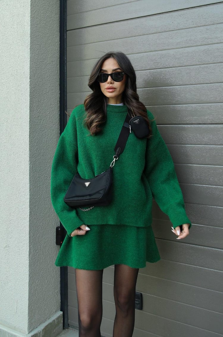 Ruby - Set aus Pullover und Rock