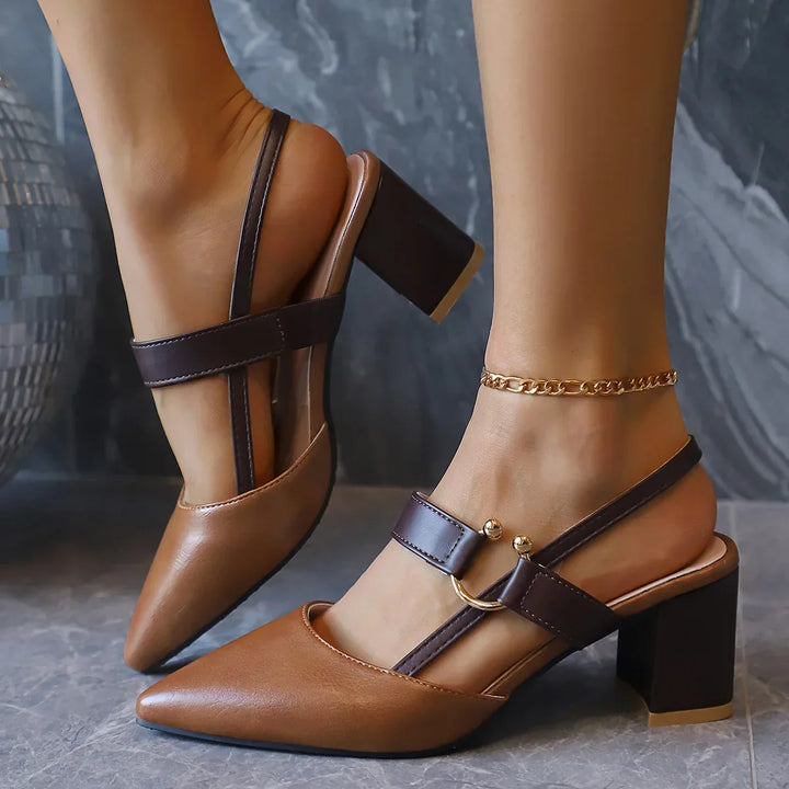 Pumps für Damen mit Slingback-Verschluss, Blockabsatz und spitzer Zehenpartie