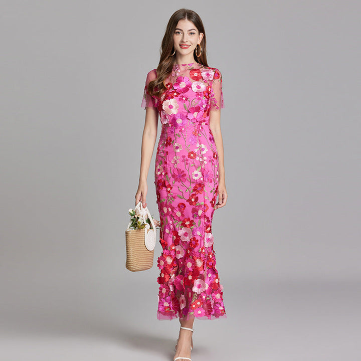 Damen-Maxikleid mit Blumenapplikationen