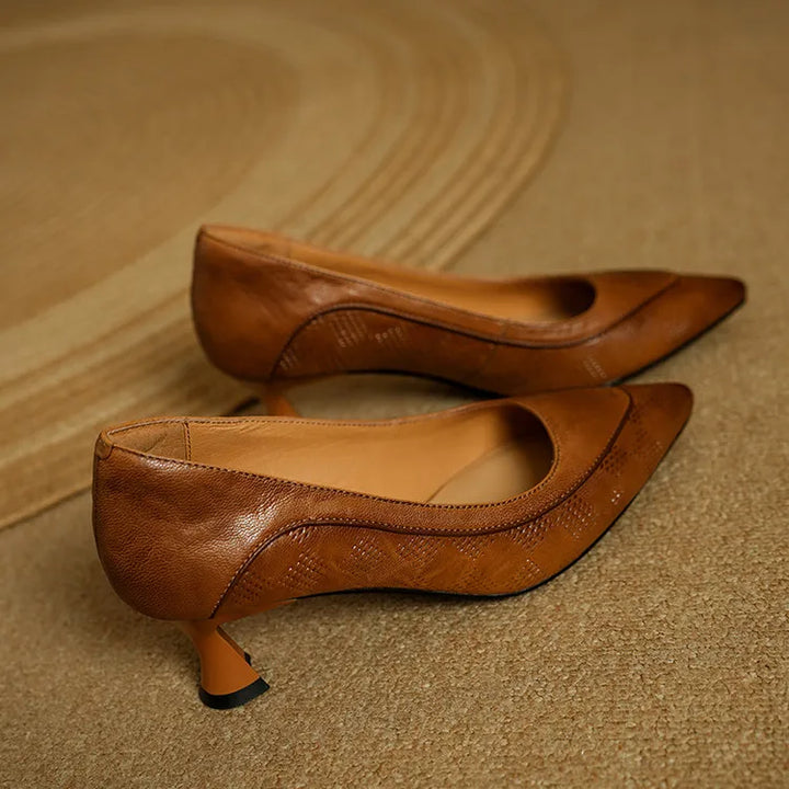 Pumps aus echtem Leder für Damen mit spitzer Zehenpartie